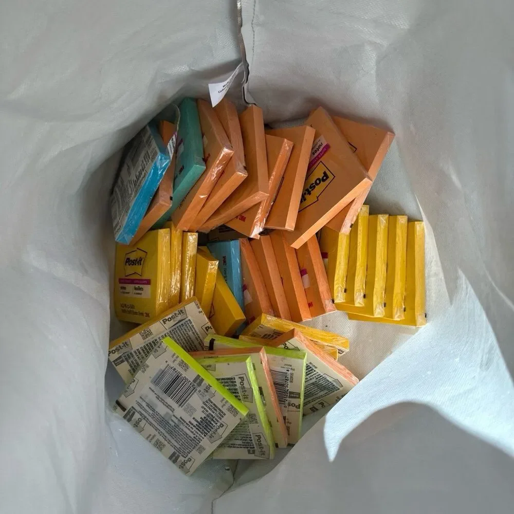 Post Its - Picture 5 of 5